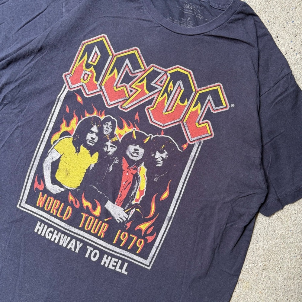AC/DC Highway To Hell World Tour 1979 Graphic T-Shirt Mens XL Faded Black Cotton